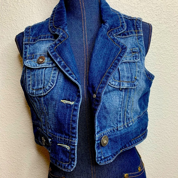 Jean Jacket - Picture 1 of 2